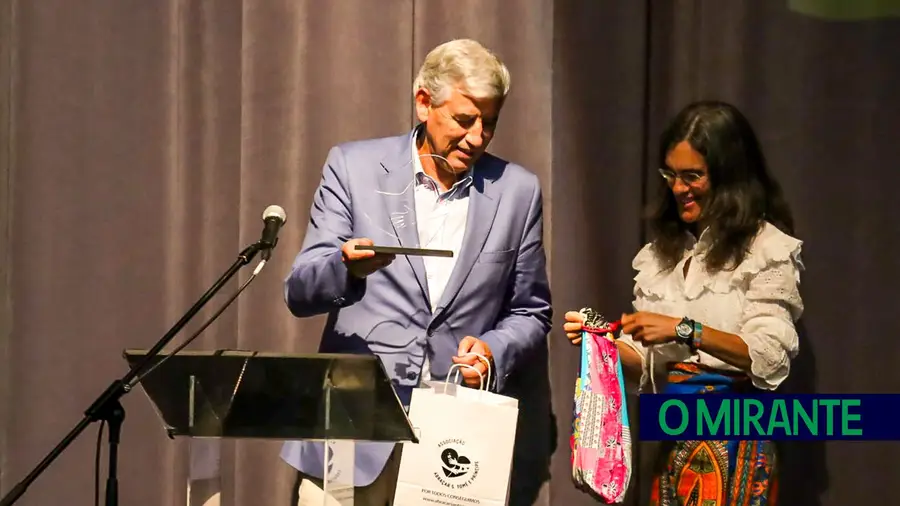 Ourém promoveu gala solidária para apoiar crianças e idosos de São Tomé e Príncipe Ourém promoveu gala solidária para apoiar crianças e idosos de São Tomé e Príncipe