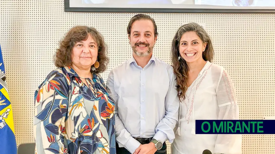 Testemunhos de quem acolhe crianças em casa dando à vida um novo significado Testemunhos de quem acolhe crianças em casa dando à vida um novo significado