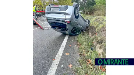 Provoca acidente e põe-se em fuga na Nacional 3 no Cartaxo