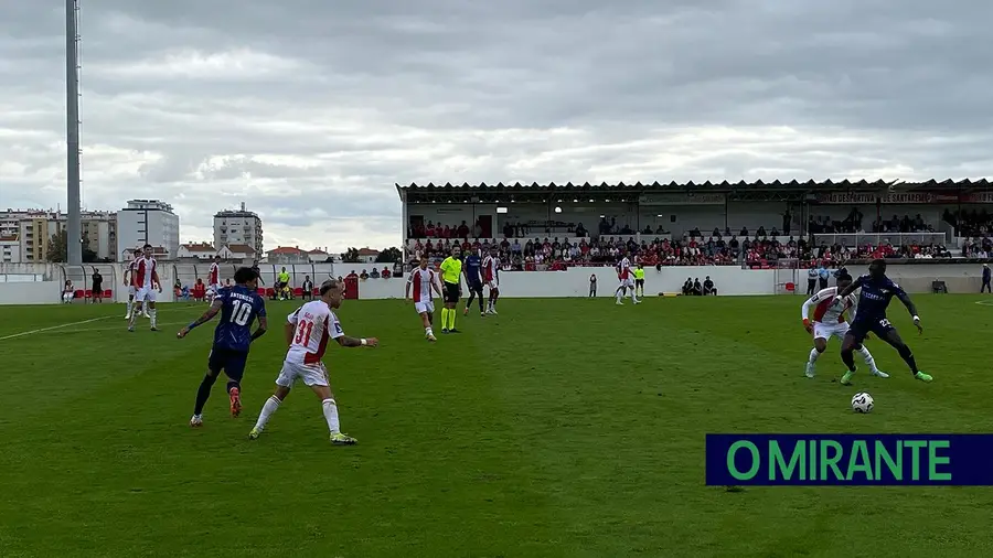 União de Santarém deu luta mas acabou eliminada na Taça de Portugal em futebol