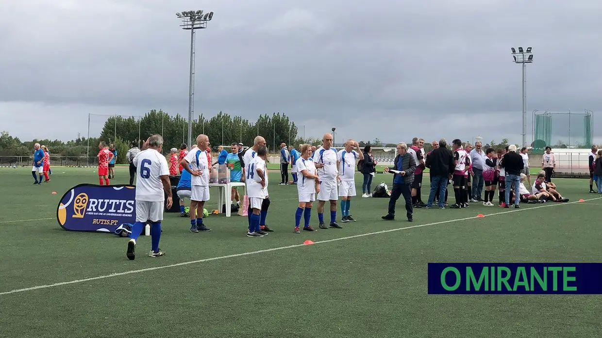 Walking Football em Almeirim reuniu 200 participantes