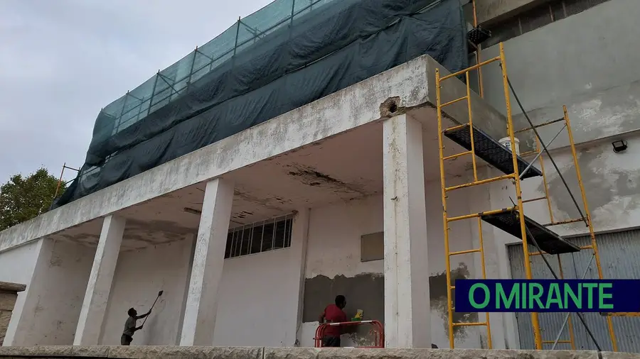 Pavilhão Inatel no Cartaxo de cara lavada Pavilhão Inatel no Cartaxo de cara lavada