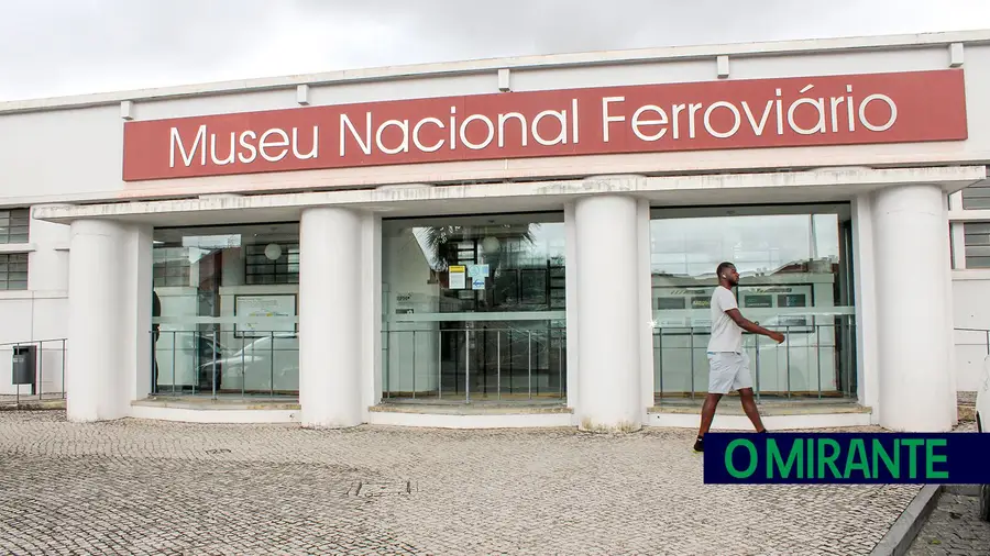 Depois de muita polémica Entroncamento vai investir 4,8 milhões na reabilitação urbana e nova biblioteca Depois de muita polémica Entroncamento vai investir 4,8 milhões na reabilitação urbana e nova biblioteca