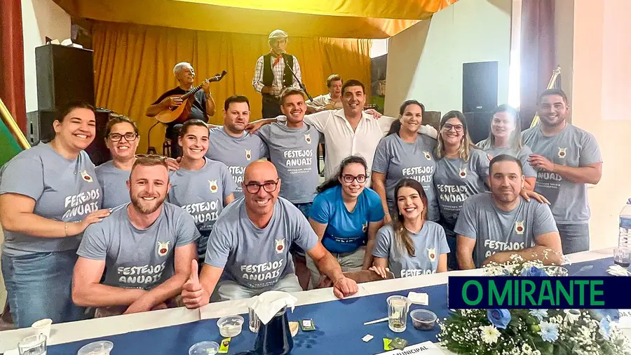 Os voluntários da Sociedade União Crucifixense do Tramagal Os voluntários da Sociedade União Crucifixense do Tramagal