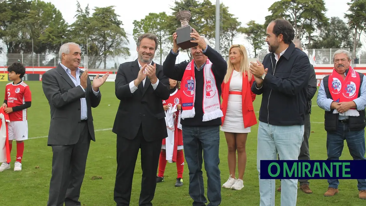 União de Santarém homenageou campeões nacionais da 3ª divisão em 1974