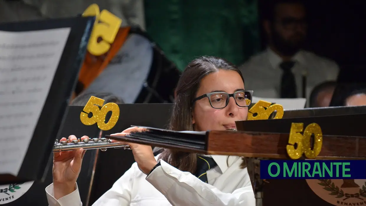 Filarmónica de Santo Estêvão celebra 50 anos com casa cheia