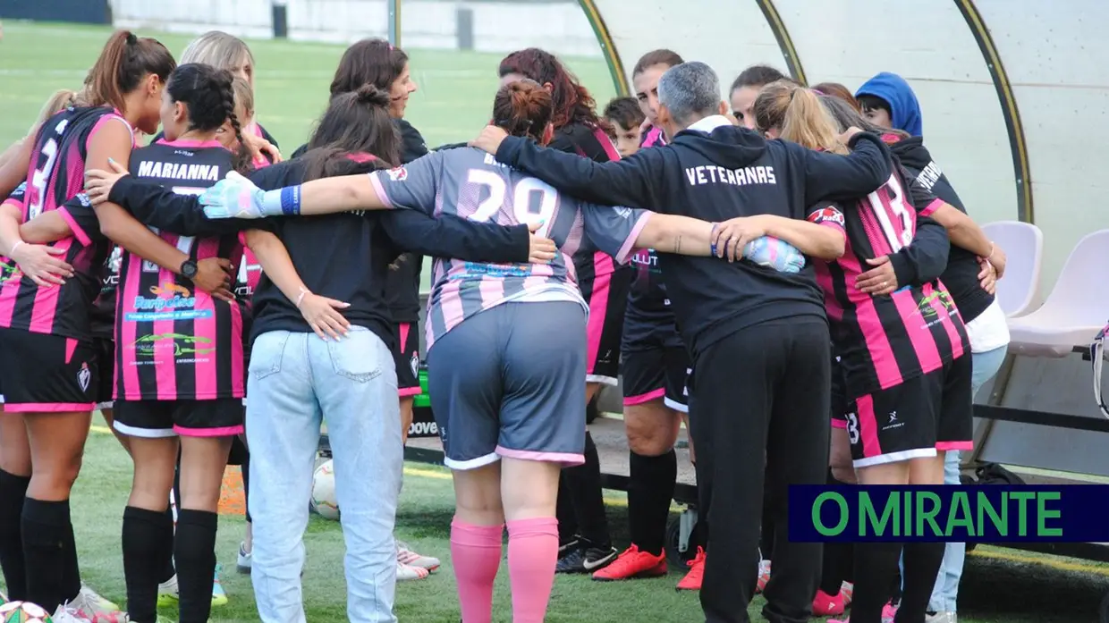 Já arrancou a nova liga de futebol de rua feminino na região