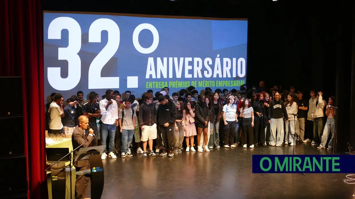 Entrega de diplomas no 32º aniversário da Escola Profissional de Rio Maior