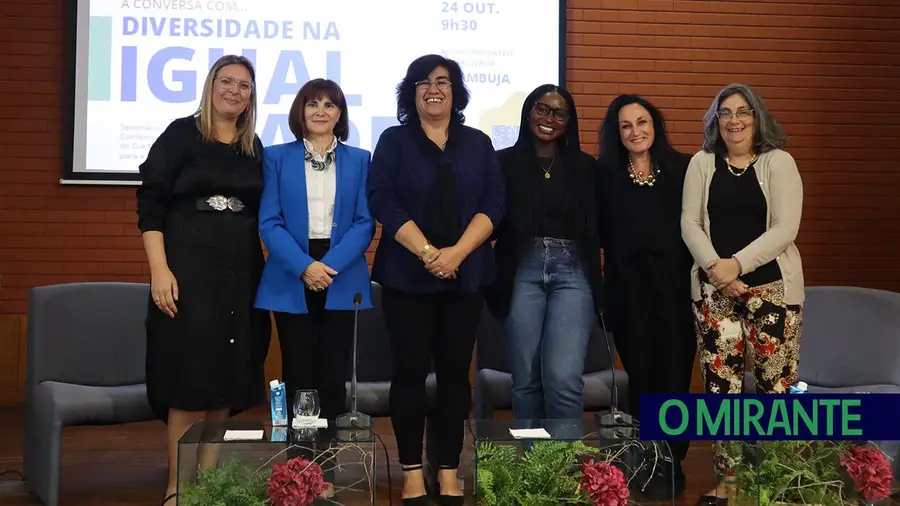 Cartaxo e Azambuja debateram migração no Dia Municipal para a Igualdade Cartaxo e Azambuja debateram migração no Dia Municipal para a Igualdade
