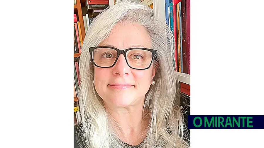 Historiadora Maria João Castro vence Prémio António Quadros Historiadora Maria João Castro vence Prémio António Quadros