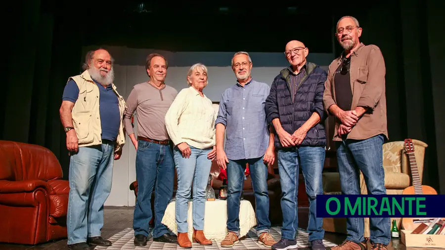 Os 4 e o Burro preparam nova peça e mantêm viva a tradição teatral em Alenquer Os 4 e o Burro preparam nova peça e mantêm viva a tradição teatral em Alenquer