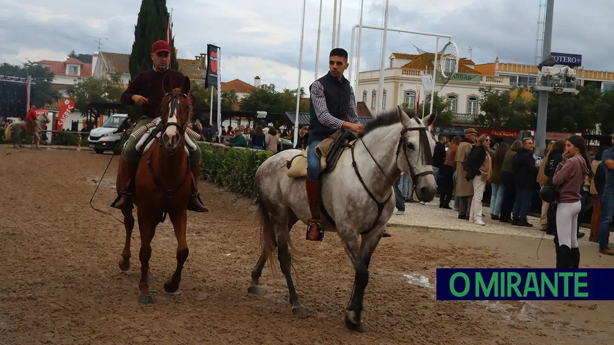 Primeiro dia da Feira do Cavalo com muito público e novo espaço