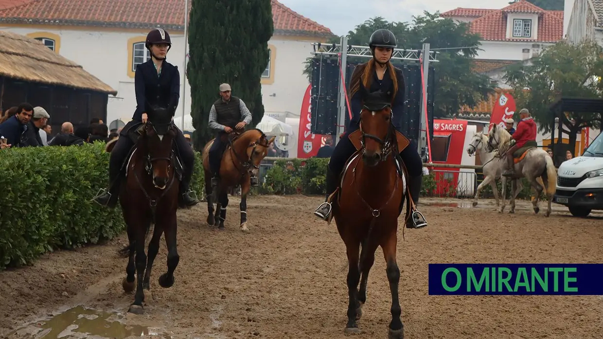 Primeiro dia da Feira do Cavalo com muito público e novo espaço