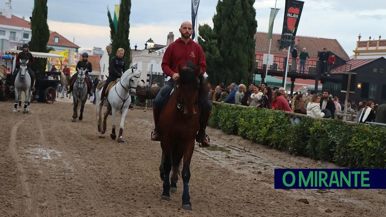 Primeiro dia da Feira do Cavalo com muito público e novo espaço