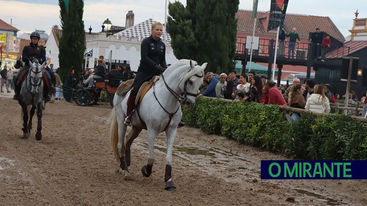 Primeiro dia da Feira do Cavalo com muito público e novo espaço