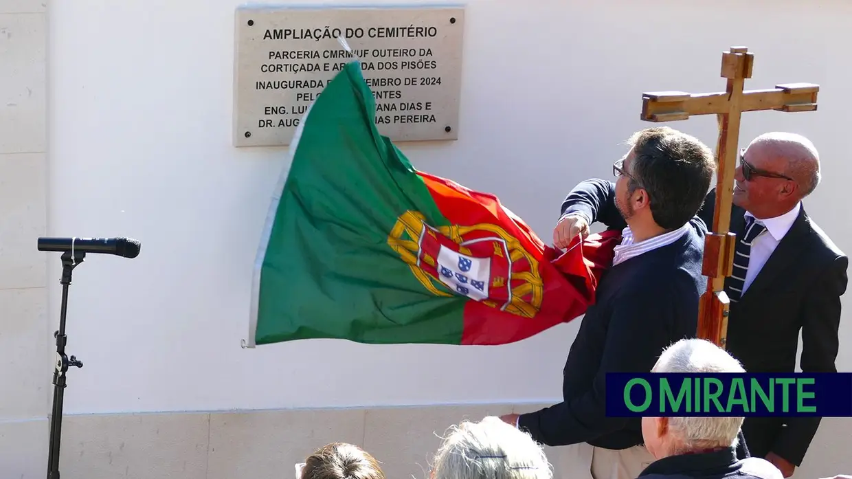 Inaugurada ampliação do Cemitério de Arruda dos Pisões