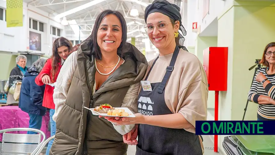 Demonstração culinária promoveu produtos locais no mercado de Tomar Demonstração culinária promoveu produtos locais no mercado de Tomar
