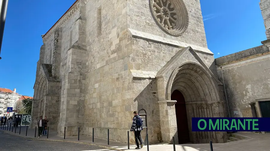 Primeiro-ministro na inauguração das obras na Igreja de S. João do Alporão