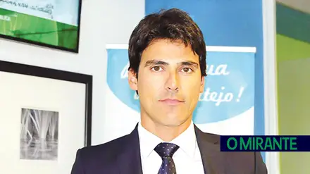 Temos de estar disponíveis para abdicar das nossas certezas e abrir a mente para outras possibilidades Temos de estar disponíveis para abdicar das nossas certezas e abrir a mente para outras possibilidades