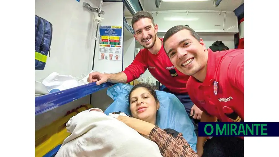 Miguel nasceu na ambulância dos Bombeiros de Arruda dos Vinhos Miguel nasceu na ambulância dos Bombeiros de Arruda dos Vinhos