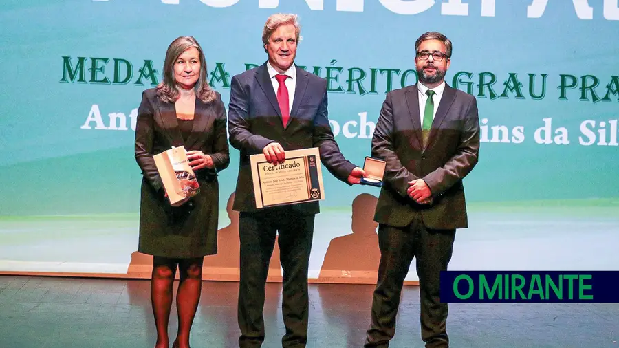 Rio Maior celebrou feriado municipal com homenagens e recados aos críticos Rio Maior celebrou feriado municipal com homenagens e recados aos críticos