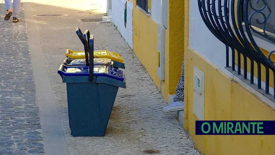 Baldes para reciclagem porta-a-porta chegam a mais 712 habitações em Benavente e Samora Correia Baldes para reciclagem porta-a-porta chegam a mais 712 habitações em Benavente e Samora Correia