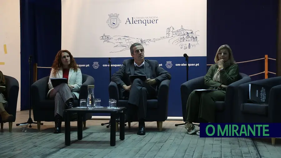 Impacto da solidão nos idosos é tema de seminário em Alenquer Impacto da solidão nos idosos é tema de seminário em Alenquer