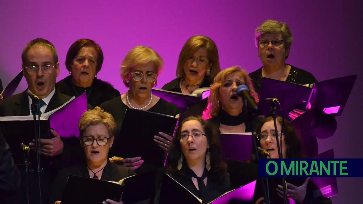 Coro do Município de Benavente dá voz aos sonhos no lançamento do seu primeiro CD