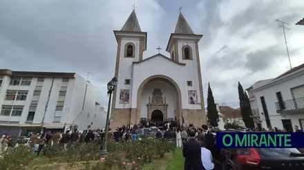 Comoção no último adeus ao bebé Vicente Telles Caldeira em Coruche