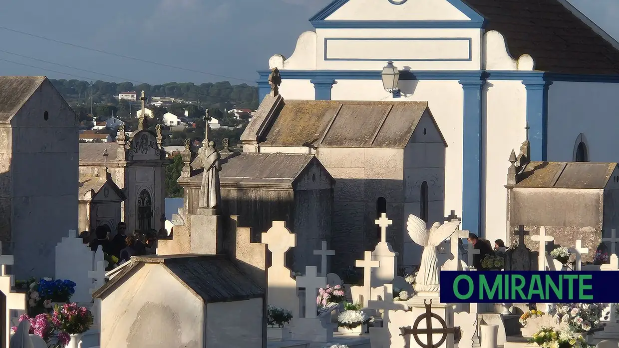 Comoção no último adeus ao bebé Vicente Telles Caldeira em Coruche