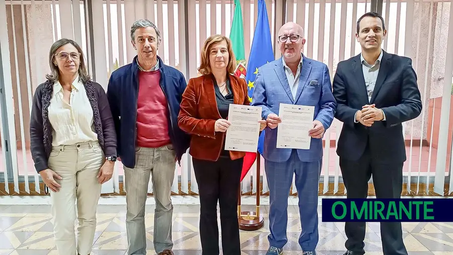 Alentejo 2030 e Universidade de Évora formalizam compromisso no valor de um milhão de euros Alentejo 2030 e Universidade de Évora formalizam compromisso no valor de um milhão de euros