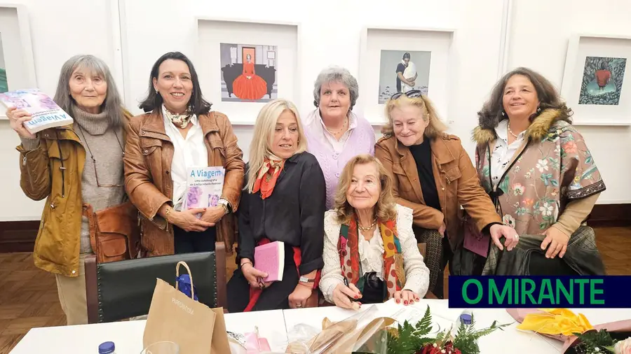 Auditório cheio no lançamento de A Viagem uma autobiografia de Emília Infante Pedroso Auditório cheio no lançamento de A Viagem uma autobiografia de Emília Infante Pedroso