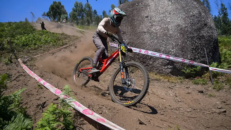 Campeonato Regional de Downhill realiza-se em Tomar