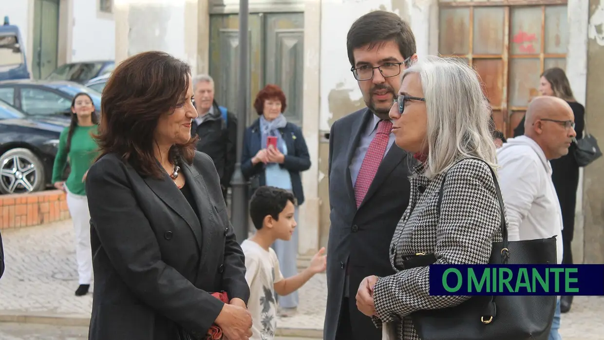 Igreja do Alporão reabriu em ambiente festivo e com visita do primeiro-ministro