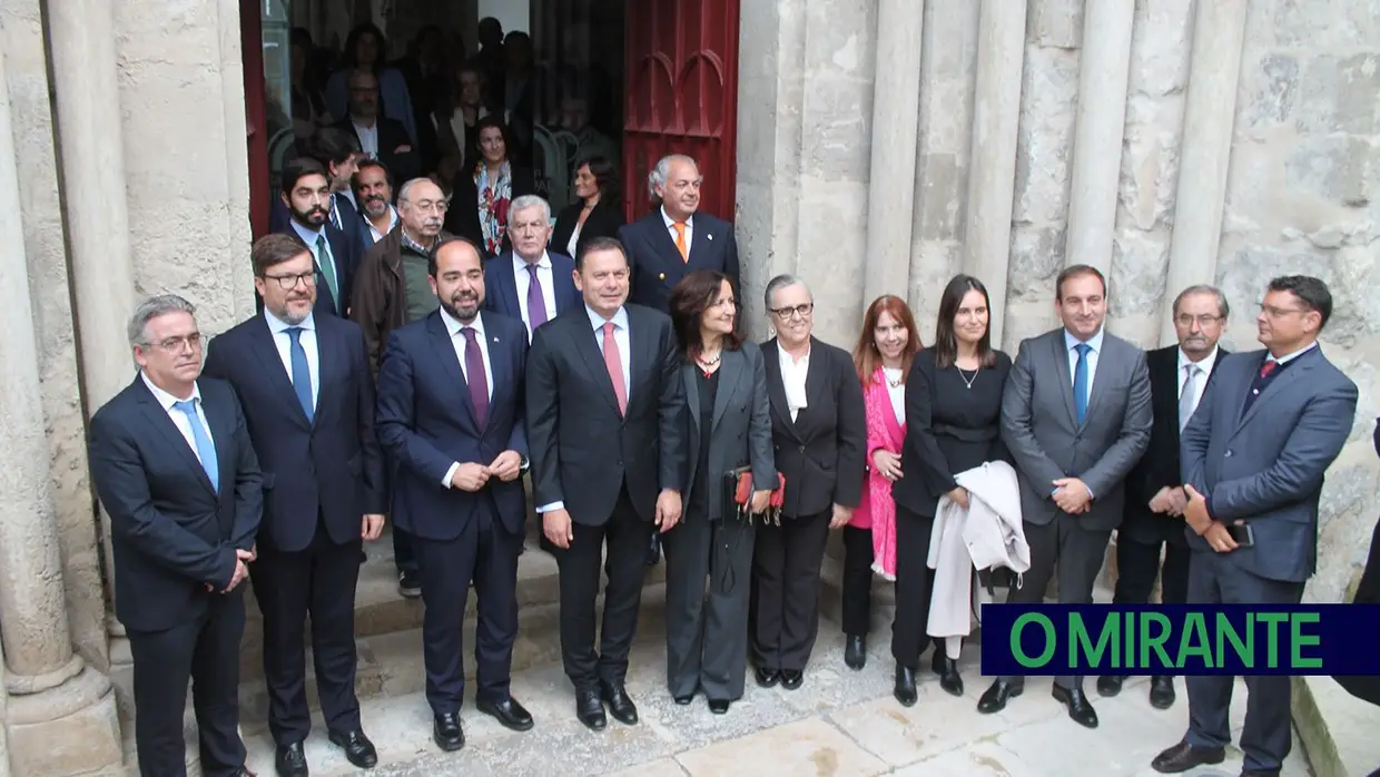 Igreja do Alporão reabriu em ambiente festivo e com visita do primeiro-ministro