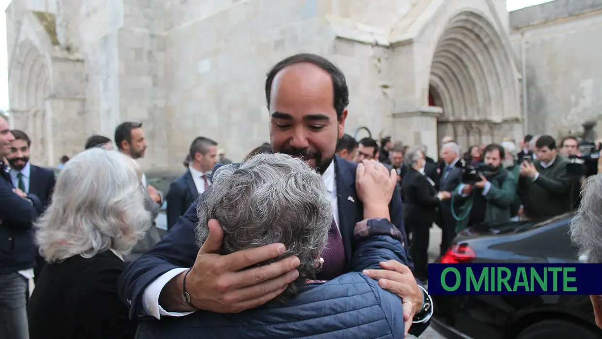 Igreja do Alporão reabriu em ambiente festivo e com visita do primeiro-ministro