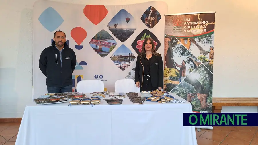 Coruche leva o montado e a cortiça ao palco do turismo mundial em Cáceres Coruche leva o montado e a cortiça ao palco do turismo mundial em Cáceres