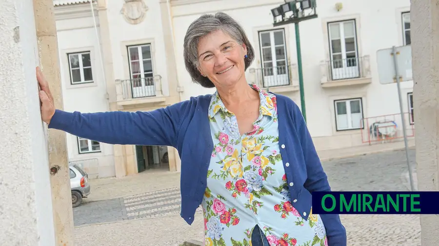“Feminismo não é andar por aí a queimar soutiens, é lutar pela igualdade de oportunidades” “Feminismo não é andar por aí a queimar soutiens, é lutar pela igualdade de oportunidades”