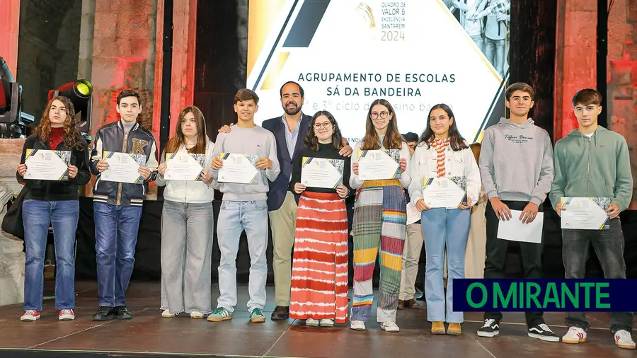 Mais de 800 alunos de Santarém homenageados pela Excelência