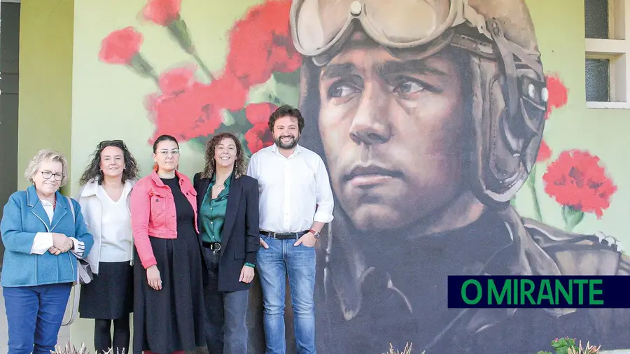Tomar tem um novo mural artístico dedicado a Salgueiro Maia Tomar tem um novo mural artístico dedicado a Salgueiro Maia