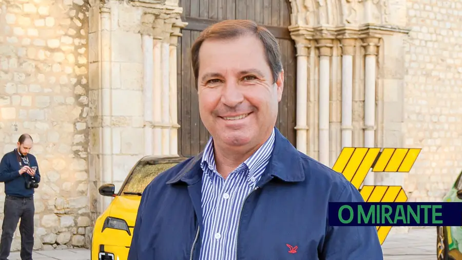 Enaltecer a dedicação dos empresários Enaltecer a dedicação dos empresários