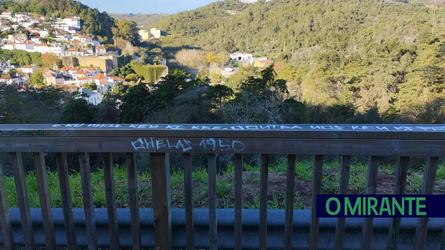 União de Freguesias de Alenquer condena vandalismo no Miradouro do Alto da Boavista