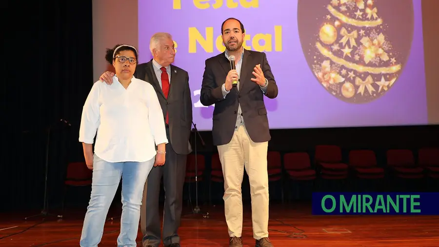 Festa de Natal da APPACDM Santarém reuniu utentes, familiares e funcionários