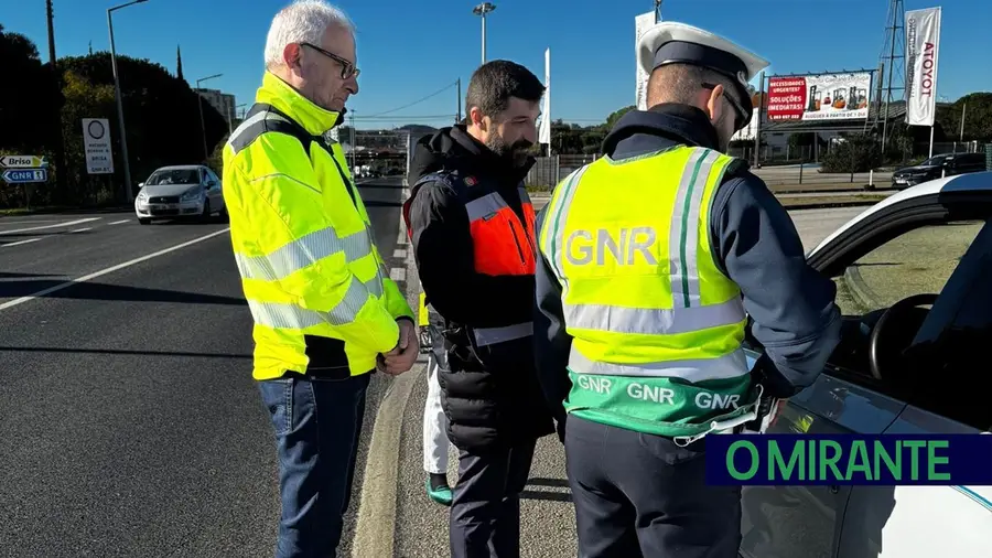 Alenquer sensibiliza automobilistas para a segurança rodoviária na EN3 Alenquer sensibiliza automobilistas para a segurança rodoviária na EN3