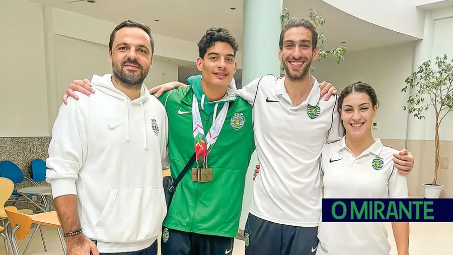 Três medalhas de ouro para Rafael Picoto no nacional de natação adaptada