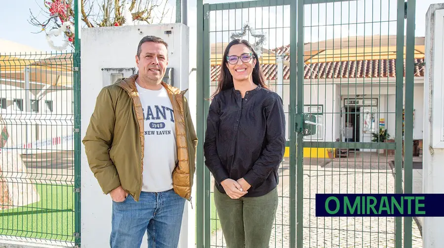 Pais denunciam falta de condições da Escola Básica de Cheganças Pais denunciam falta de condições da Escola Básica de Cheganças