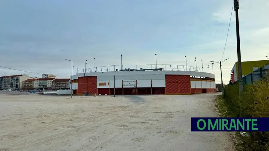 Regeneração urbana do Campo Infante da Câmara começa junto à praça de touros