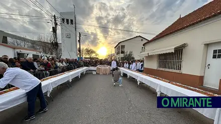 Bolo rei gigante em Fazendas de Almeirim