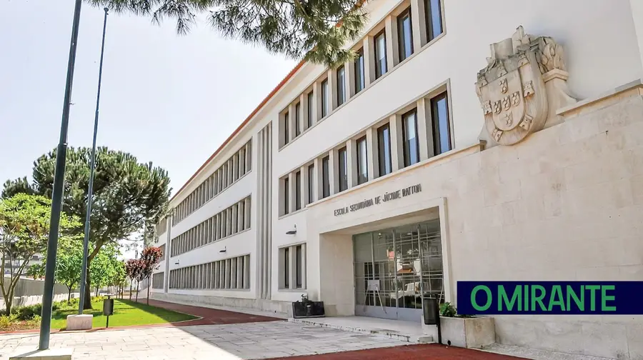 Agrupamento de Escolas Templários recebe reconhecimento nacional Agrupamento de Escolas Templários recebe reconhecimento nacional