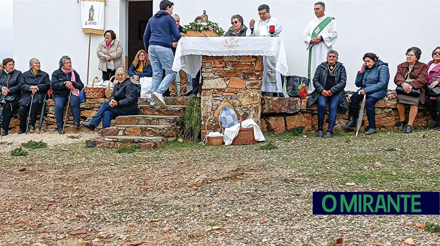 Associação Cultural e Recreativa de Santos renasce e organiza festa de São Gens Associação Cultural e Recreativa de Santos renasce e organiza festa de São Gens